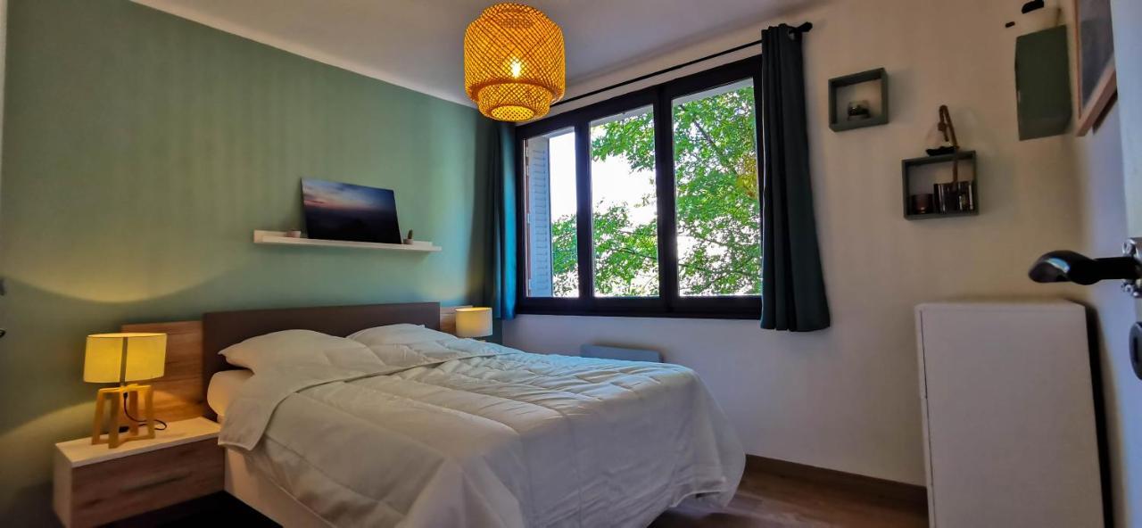 Le Coquet - Gare - Hyper Centre - Parking - Wifi - Netflix - Disney+ Annecy Exterior photo