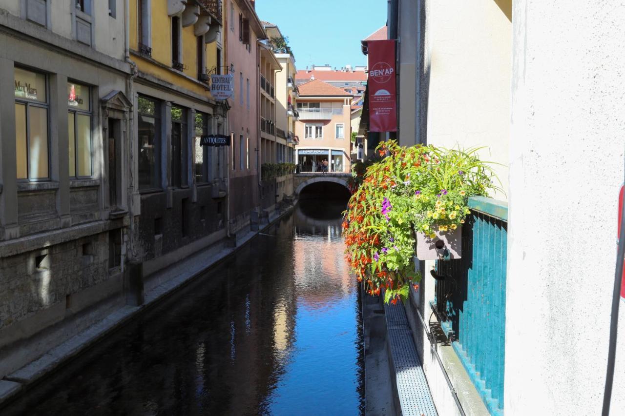 Le Coquet - Gare - Hyper Centre - Parking - Wifi - Netflix - Disney+ Annecy Exterior photo